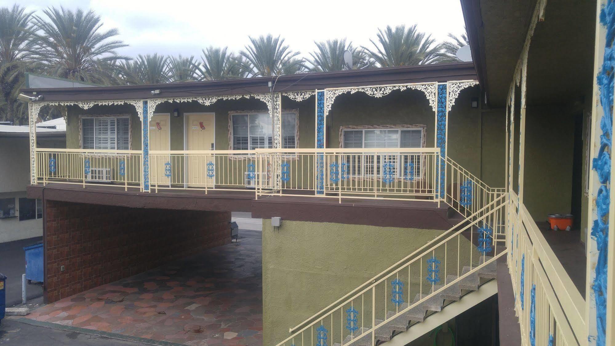 Riviera Motel Anaheim Exterior photo